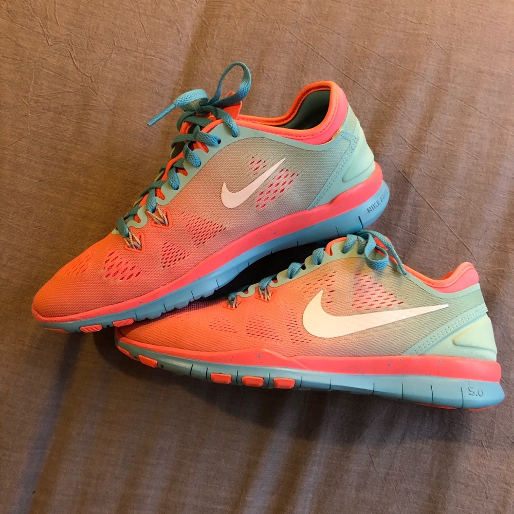 Nike Free 5.0 pink and blue running shoes
